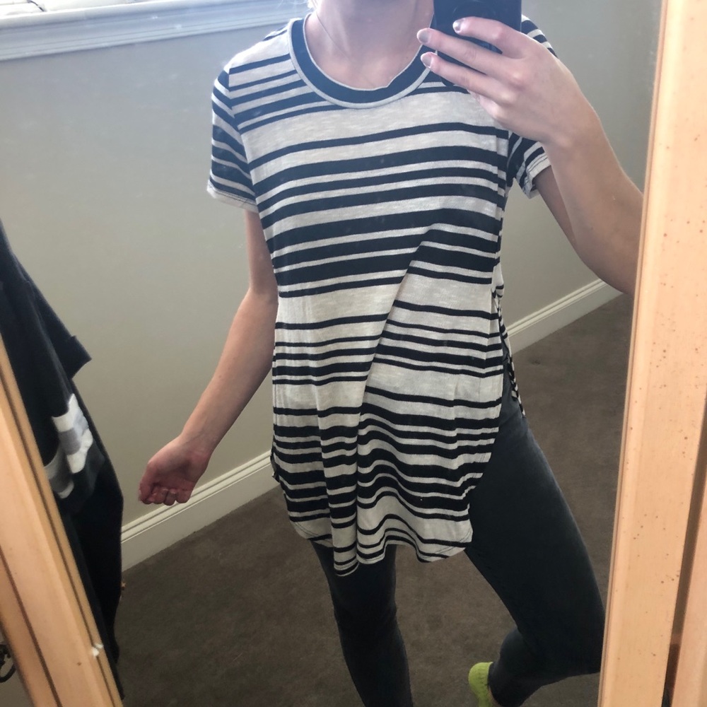 Striped split side shirt - Picture 3 of 3